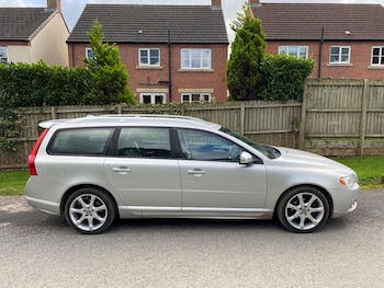 Used Volvo V70 2009 for sale - 76369025: Photo