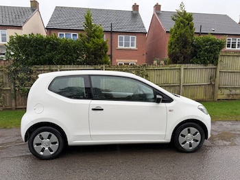 Used Volkswagen up! 2014 for sale - 77164241: Photo