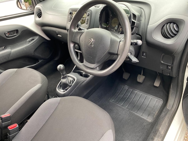 Used Peugeot 108 2017 for sale - 75293363: Photo 24