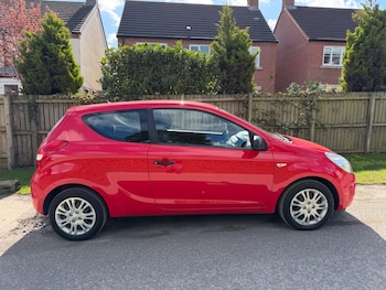 Used Hyundai i20 2011 for sale - 78043205: Photo