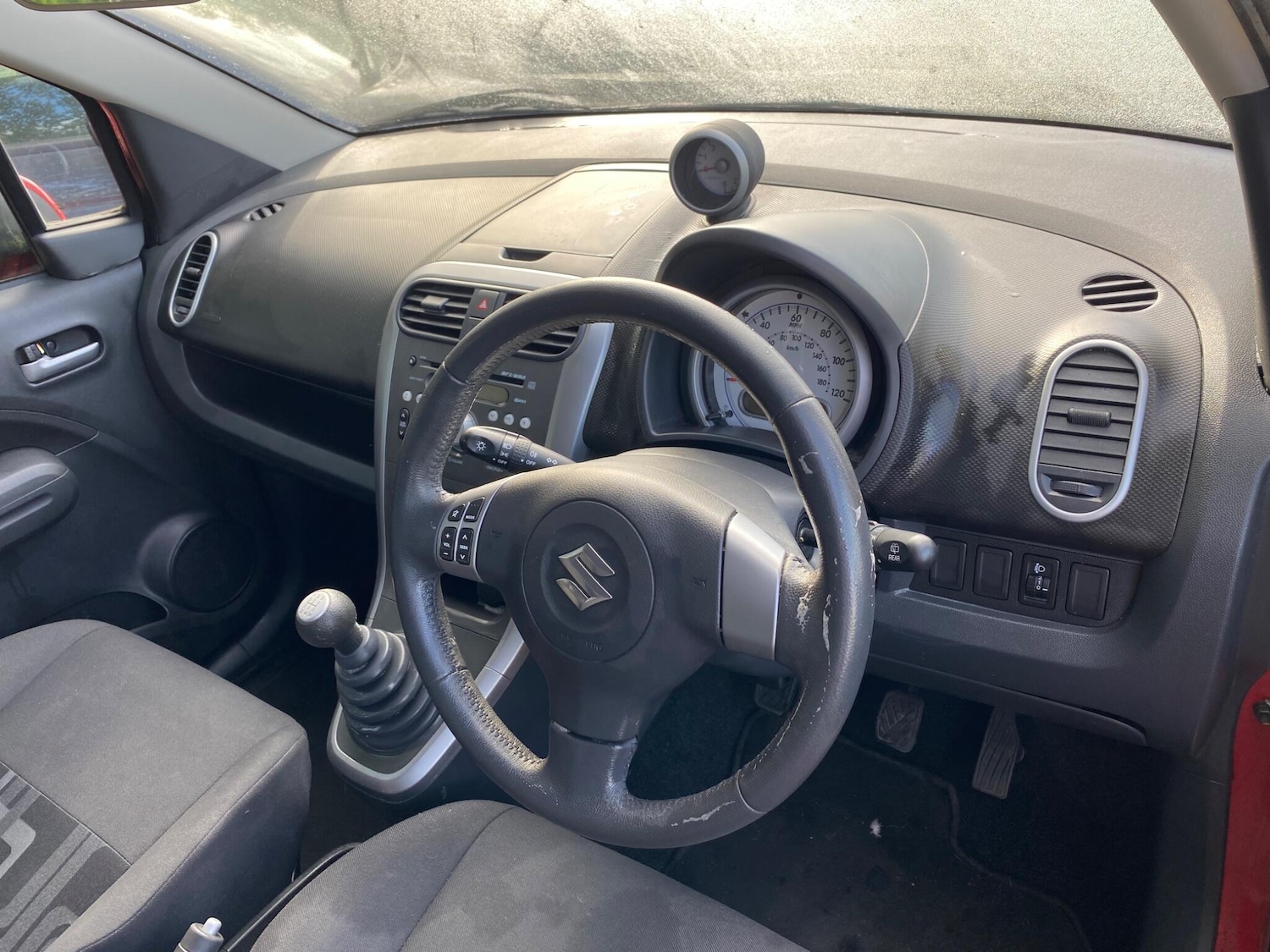 Used Suzuki Splash 2012 for sale - 76120135: Photo 12