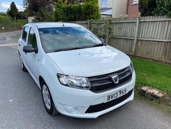 Used Dacia Sandero 2013 for sale - 76034225: Photo