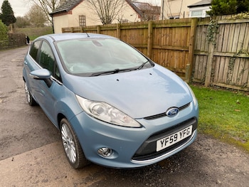 Used Ford Fiesta 2010 for sale - 76863052: Photo