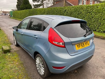 Used Ford Fiesta 2010 for sale - 76863052: Photo