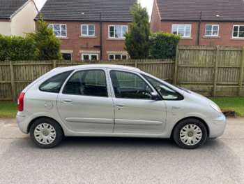 Used Citroen Xsara Picasso 2009 for sale - 74044452: Photo