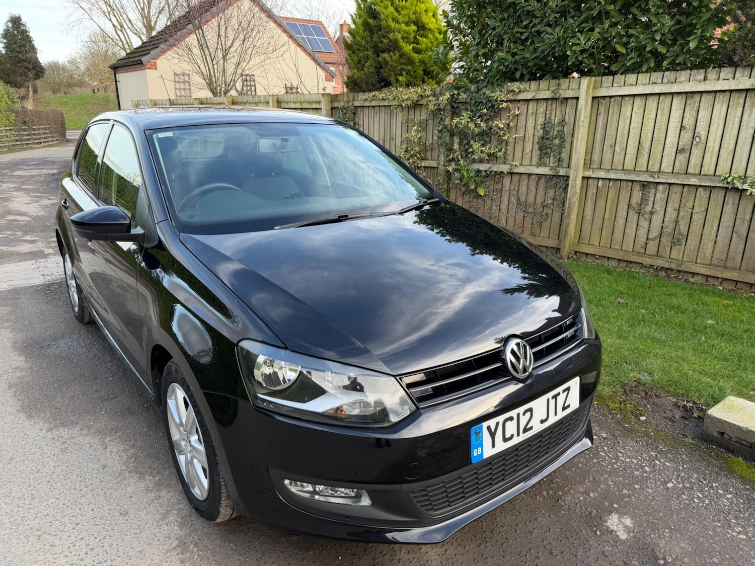 Used Volkswagen Polo 2012 for sale - 77654068: Photo 1