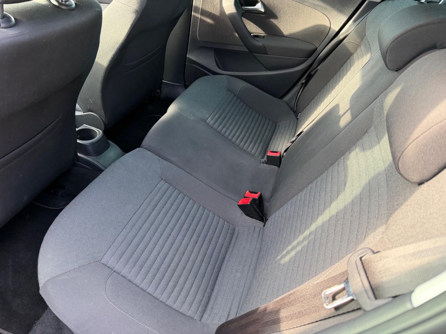 Used Volkswagen Polo 2012 for sale - 77654068: Photo 16