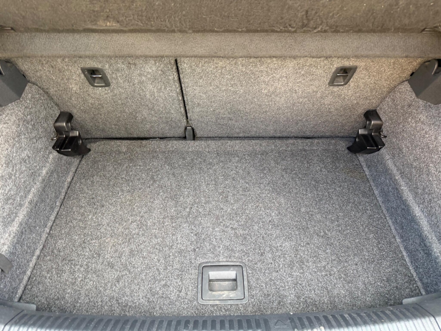 Used Volkswagen Polo 2012 for sale - 77654068: Photo 18