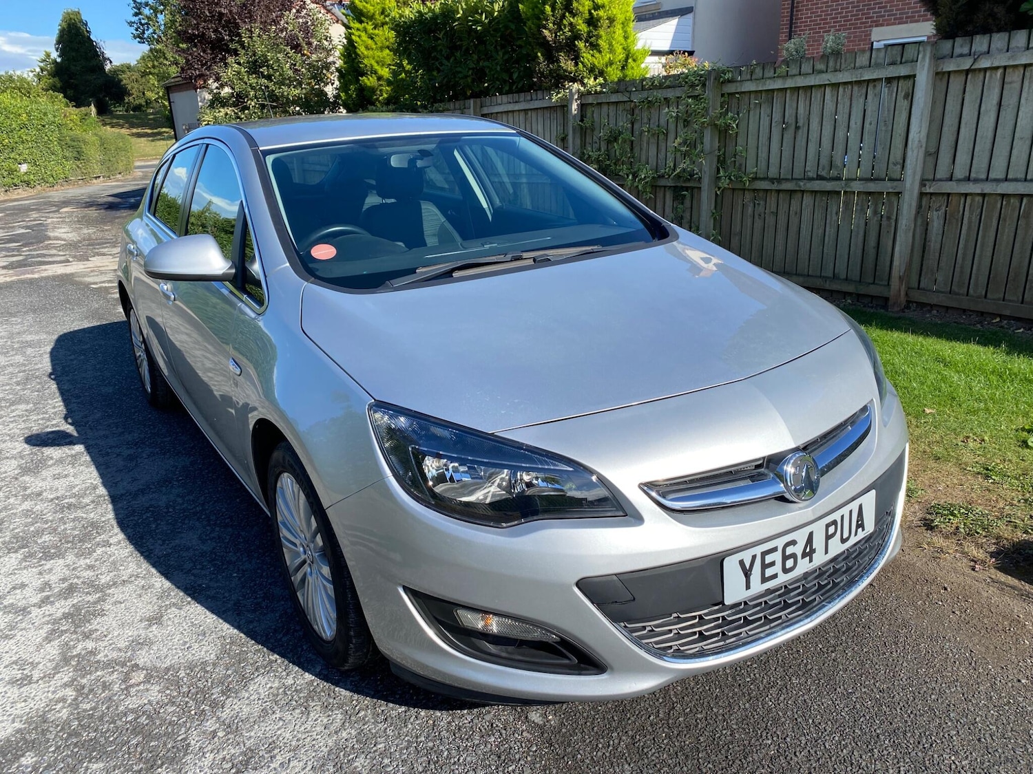 Used Vauxhall Astra 2014 for sale - 76760801: Photo 1