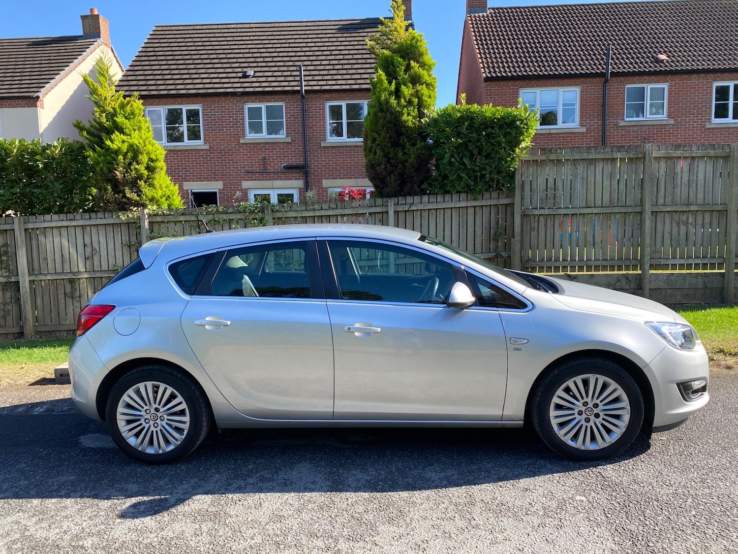 Used Vauxhall Astra 2014 for sale - 76760801: Photo 4