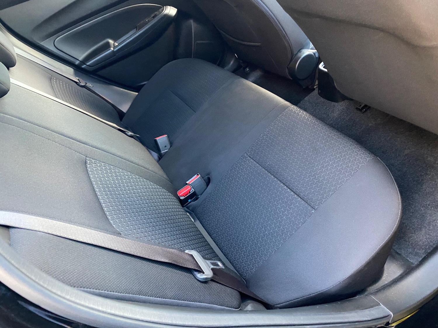 Used Suzuki Swift 2018 for sale - 76593610: Photo 16