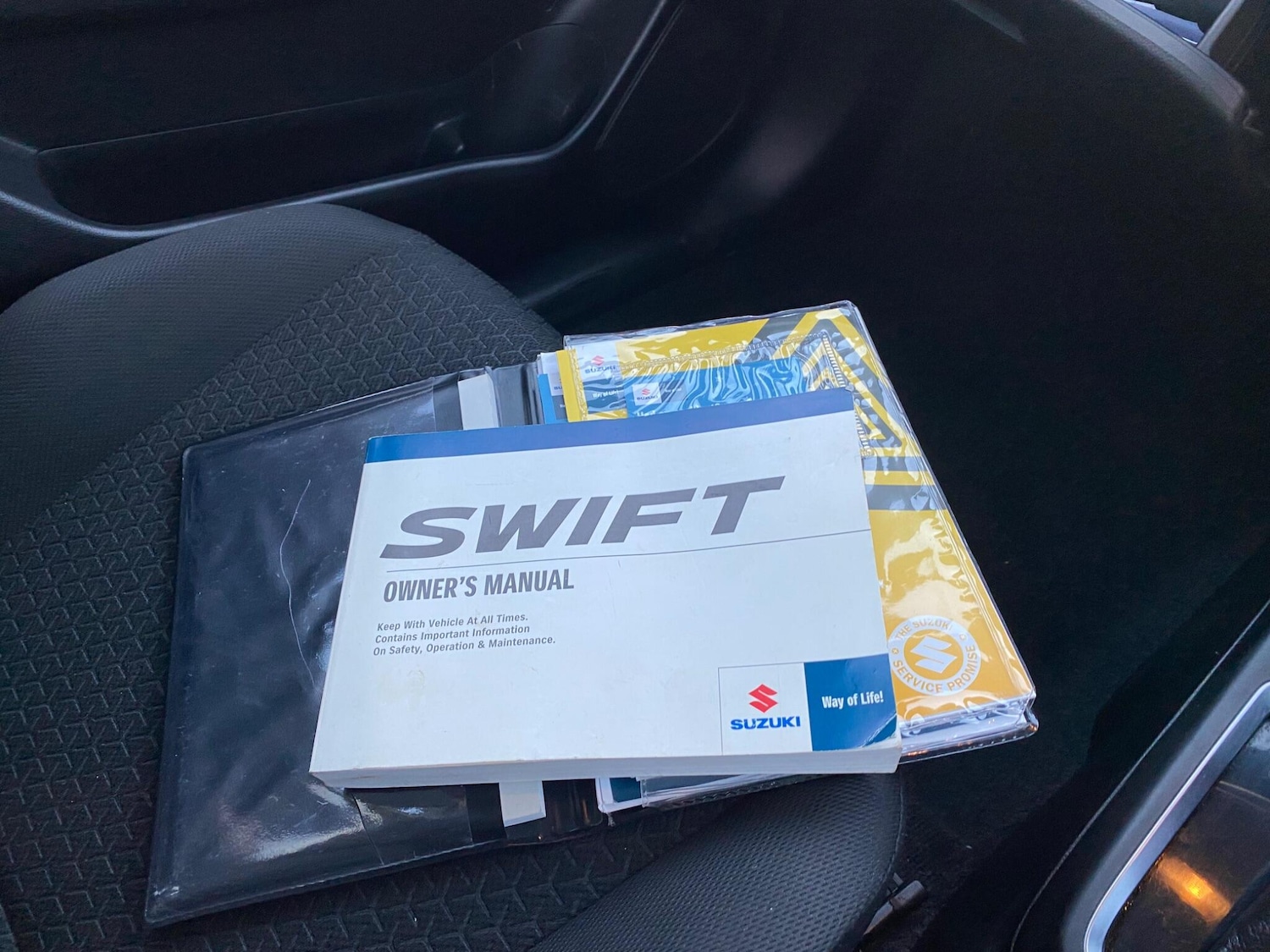 Used Suzuki Swift 2018 for sale - 76593610: Photo 27