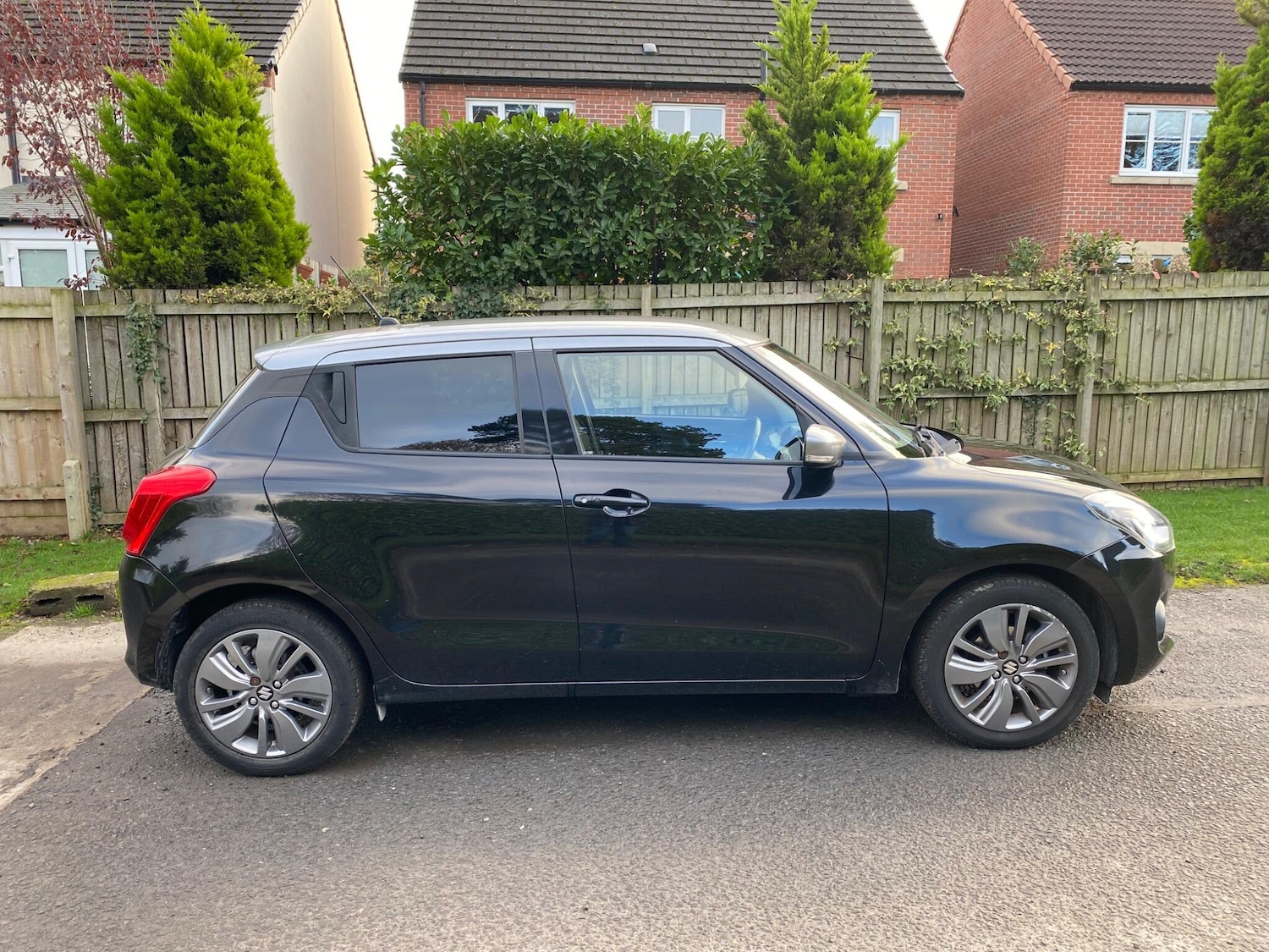 Used Suzuki Swift 2018 for sale - 76593610: Photo 6