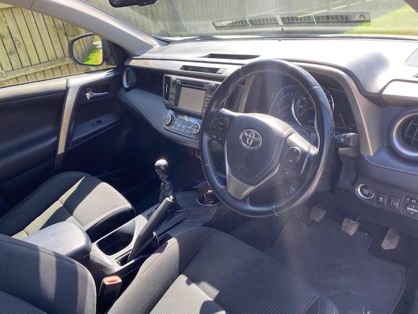 Used Toyota RAV4 2015 for sale - 74623269: Photo 14