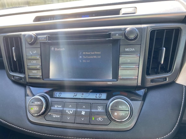 Used Toyota RAV4 2015 for sale - 74623269: Photo 20