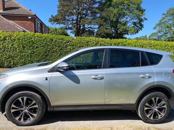 Used Toyota RAV4 2015 for sale - 74623269: Photo 9