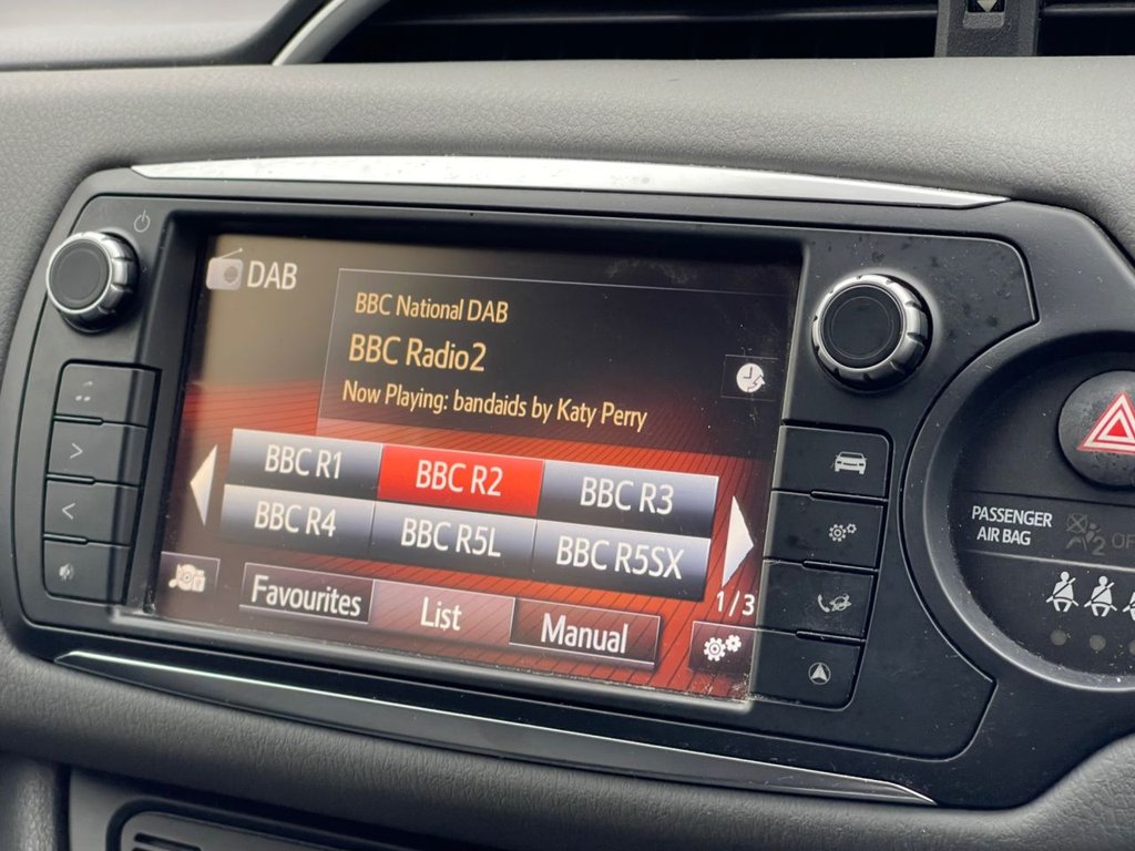 Used Toyota Yaris 2017 for sale - 76647715: Photo 9