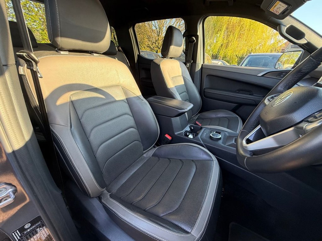 Used Volkswagen Amarok 2023 for sale - 78158368: Photo 2