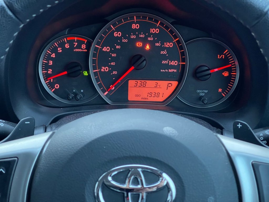 Used Toyota Yaris 2014 for sale - 77133534: Photo 3
