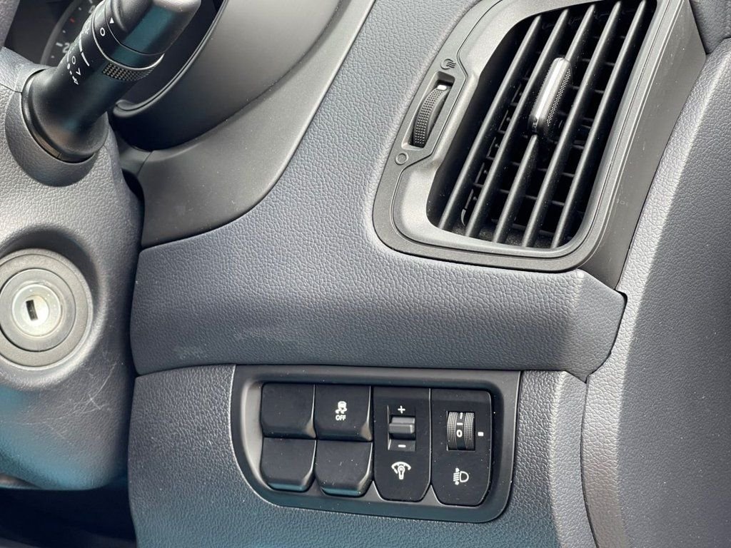 Used Kia Rio 2013 for sale - 77708715: Photo 35