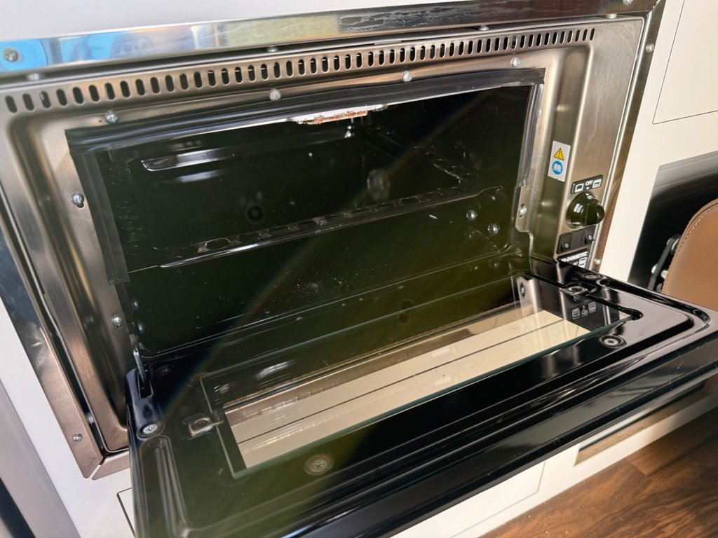 Used Volkswagen Transporter 2021 for sale - 75986171: Photo 30