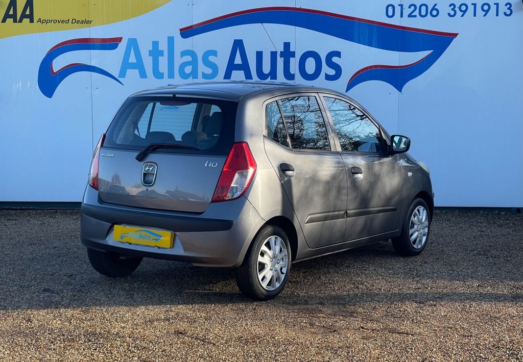 Used Hyundai i10 2010 for sale - 76665780: Photo 11