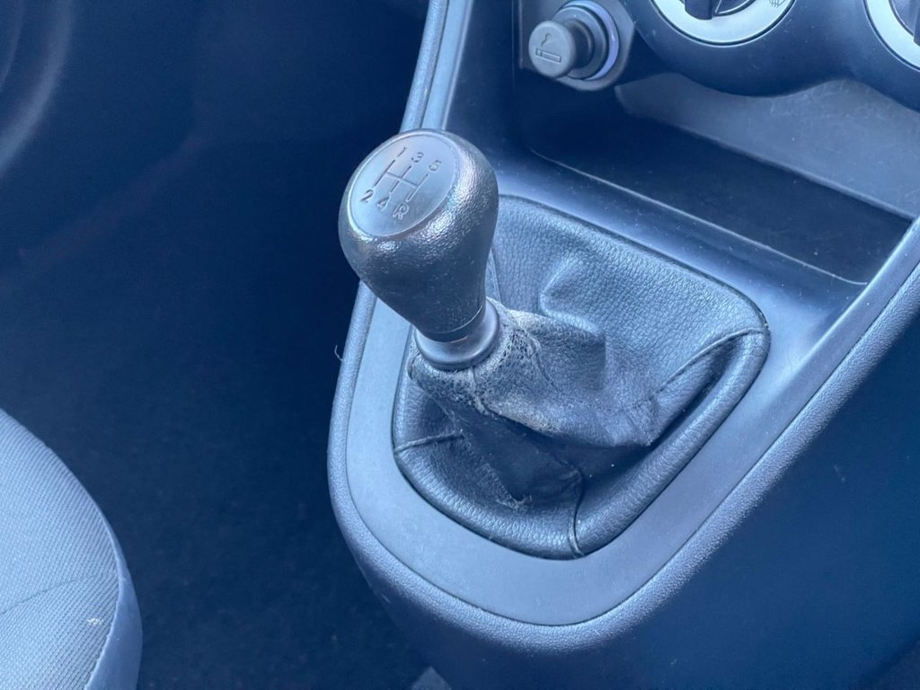 Used Hyundai i10 2010 for sale - 76665780: Photo 12