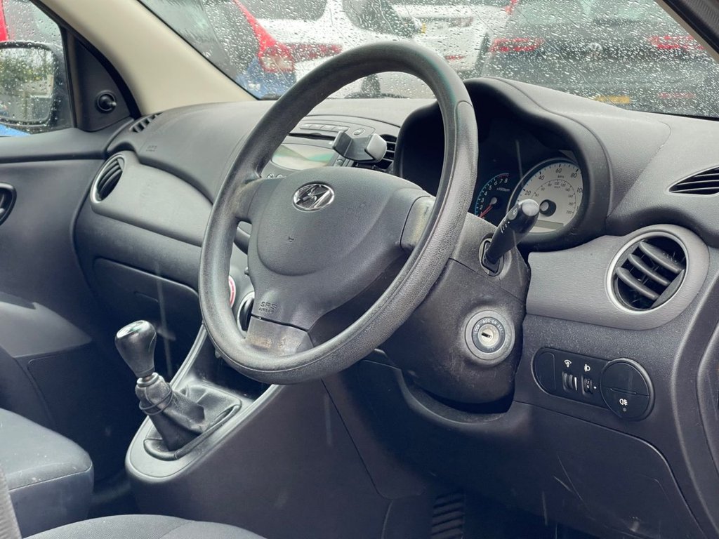 Used Hyundai i10 2010 for sale - 76665780: Photo 2