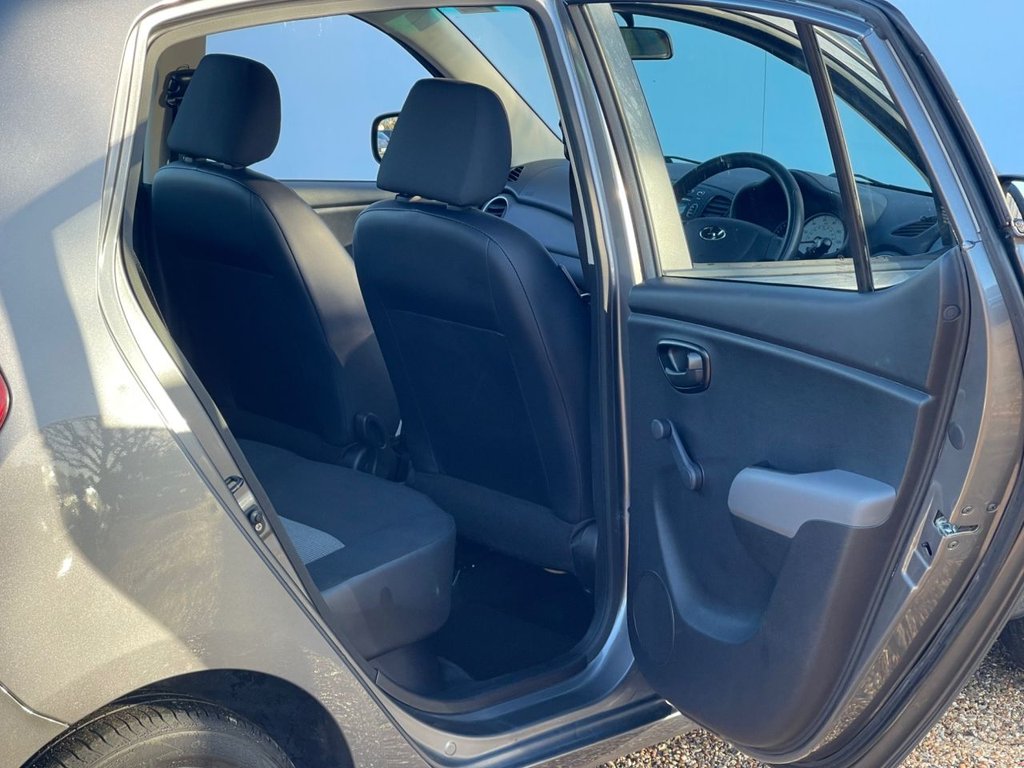 Used Hyundai i10 2010 for sale - 76665780: Photo 46