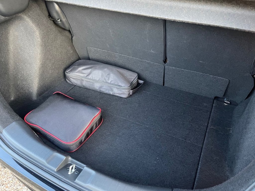 Used Honda Jazz 2016 for sale - 76202767: Photo 41