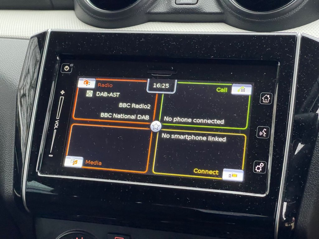 Used Suzuki Swift 2023 for sale - 76535948: Photo 4