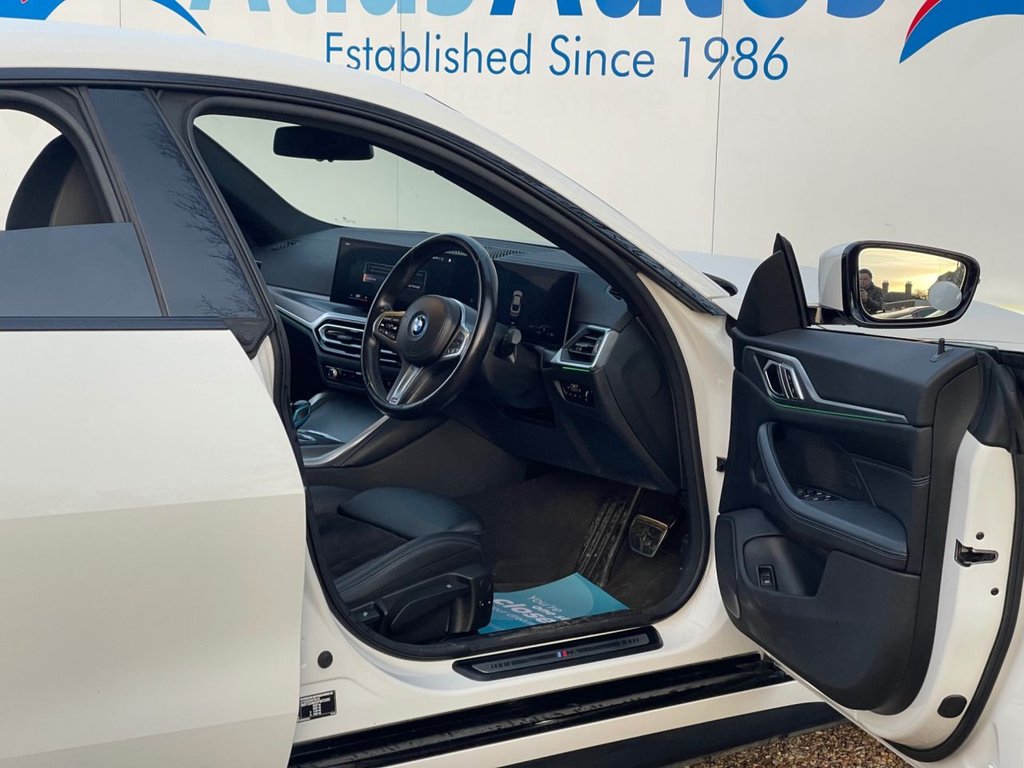 Used BMW i4 2022 for sale - 76389812: Photo 31