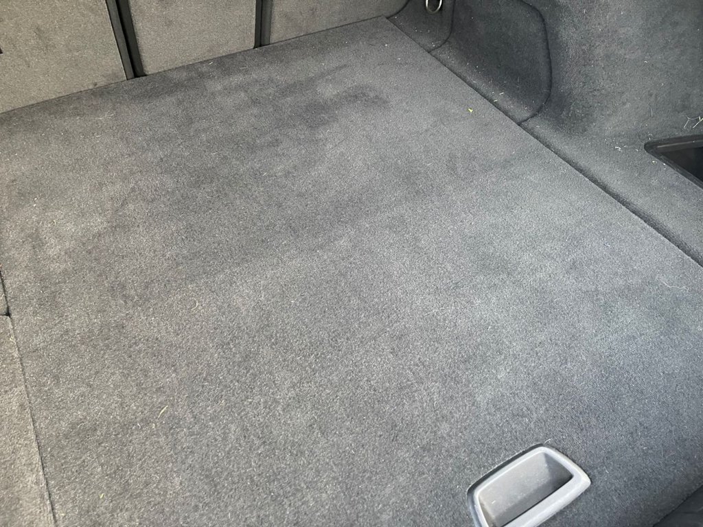 Used BMW i4 2022 for sale - 76389812: Photo 37