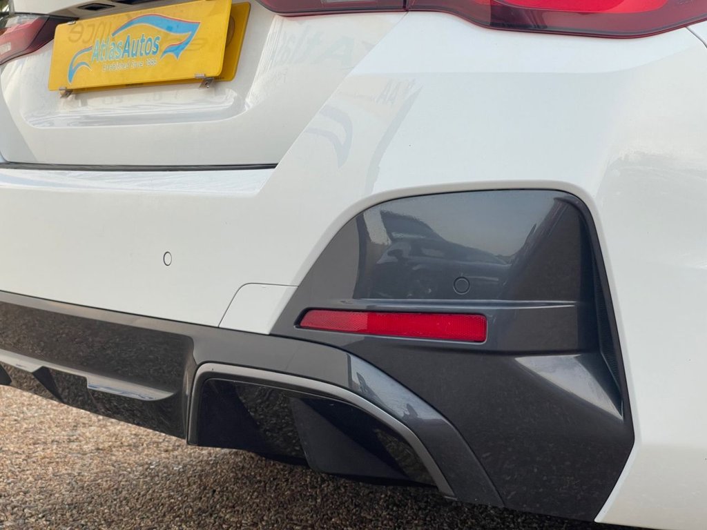 Used BMW i4 2022 for sale - 76389812: Photo 5