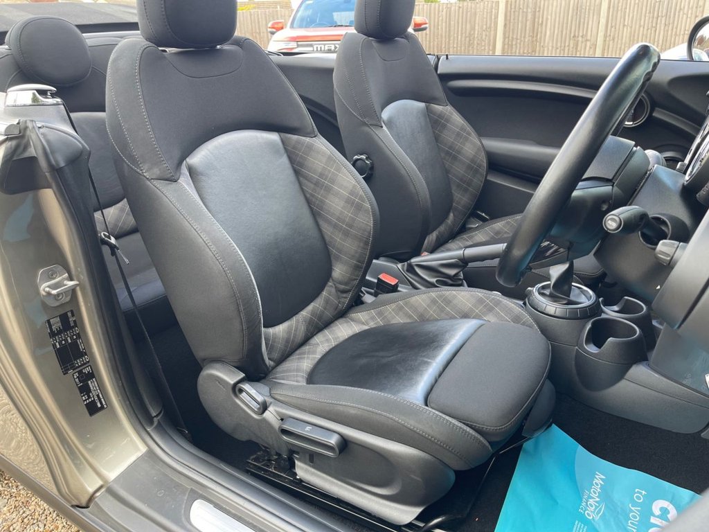 Used MINI Convertible 2017 for sale - 77672653: Photo 29