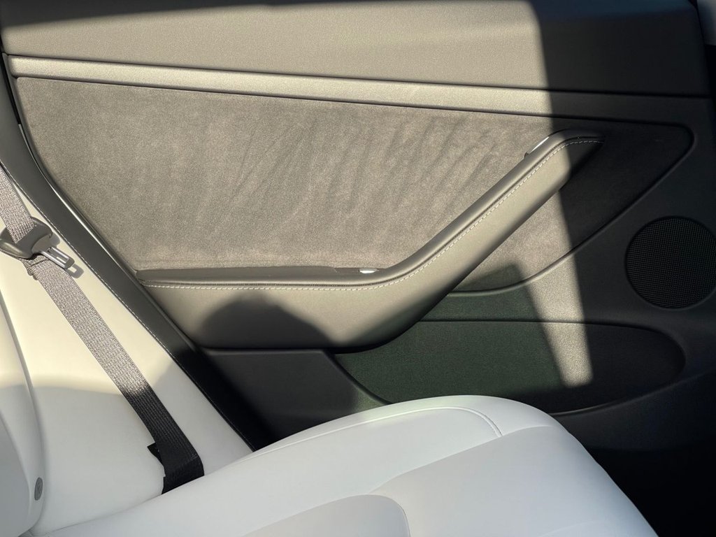 Used Tesla Model 3 2021 for sale - 76698448: Photo 46