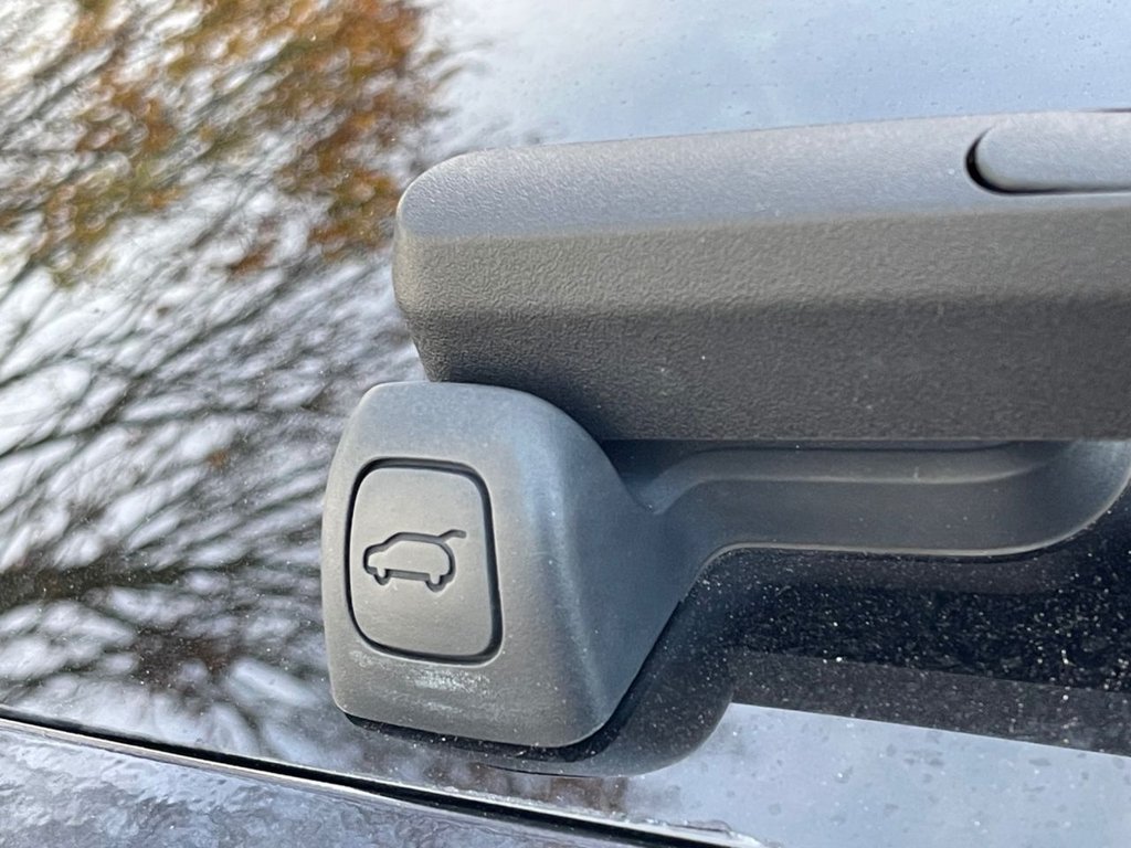 Used Genesis GV70 2022 for sale - 76546785: Photo 18