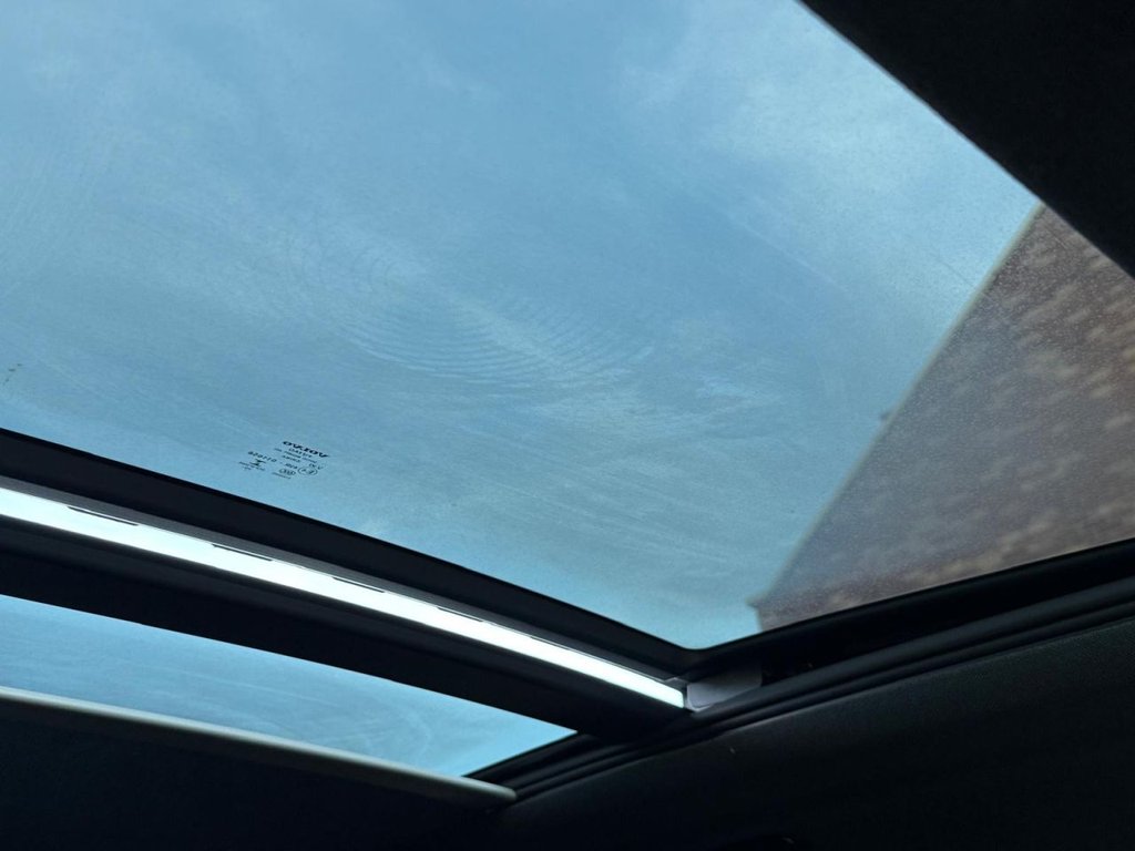 Used Volvo XC40 2021 for sale - 76590945: Photo 11