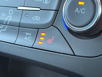 Used Ford Focus 2017 for sale - 76173103: Photo