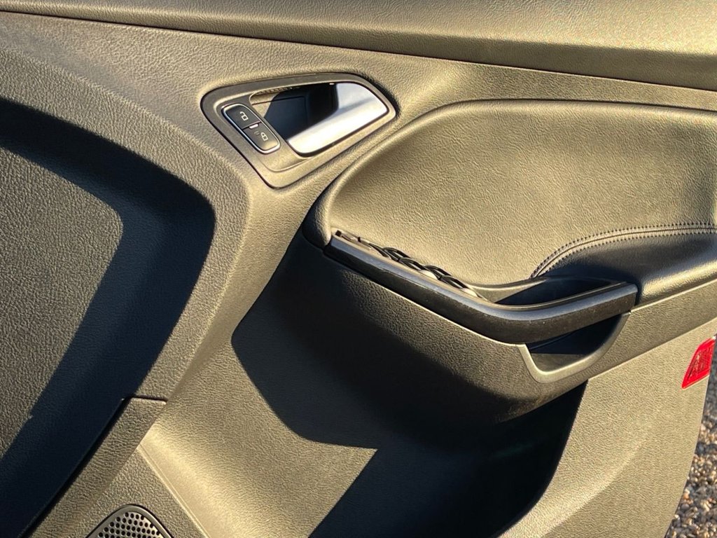 Used Ford Focus 2017 for sale - 76173103: Photo 41