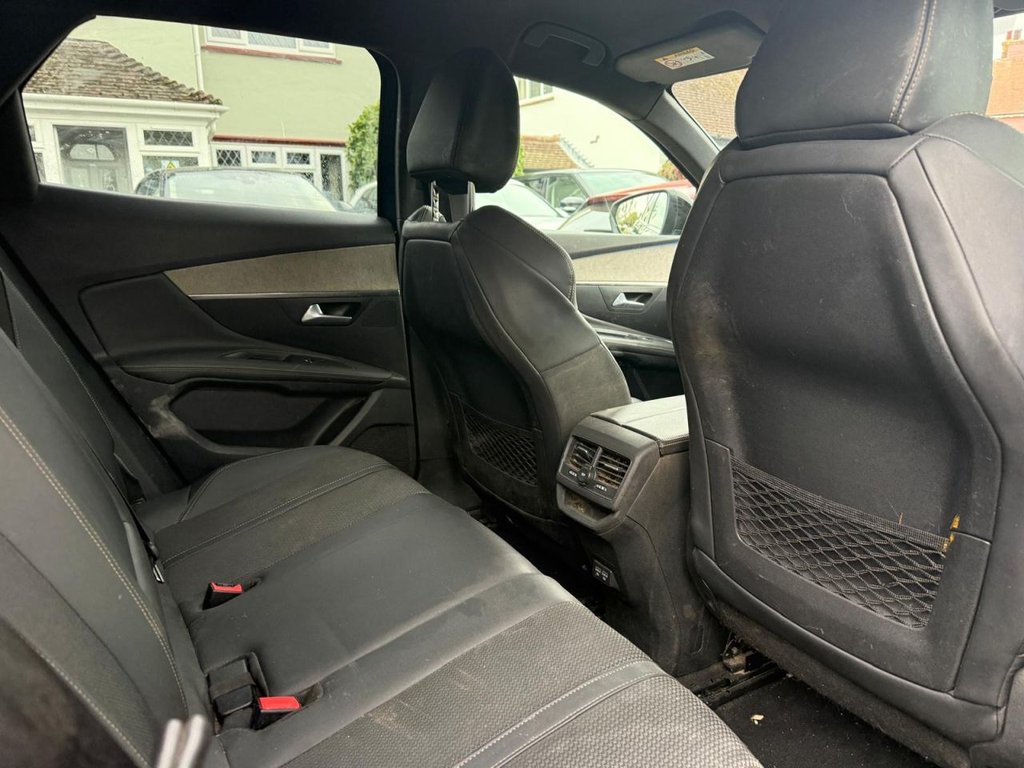 Used Peugeot 3008 2022 for sale - 76173110: Photo 8