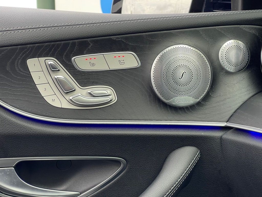 Used Mercedes-Benz E Class 2018 for sale - 76400399: Photo 2