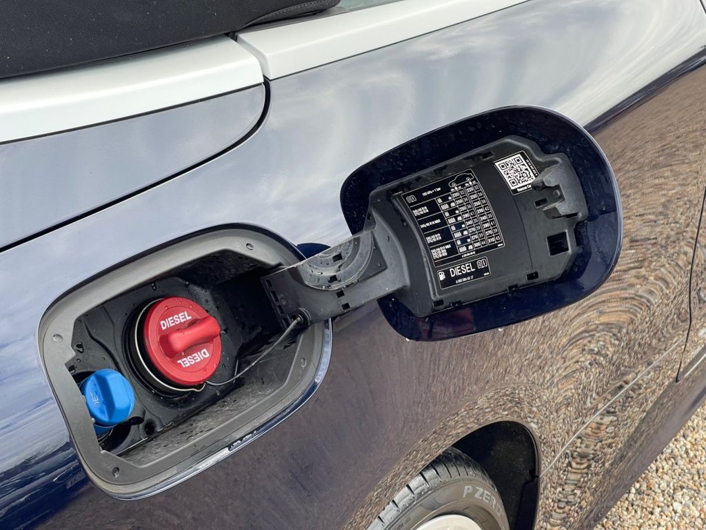 Used Mercedes-Benz E Class 2018 for sale - 76400399: Photo 49