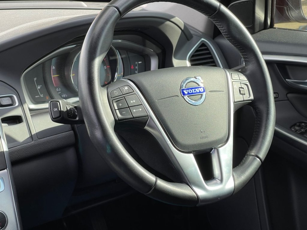 Used Volvo XC60 2016 for sale - 77436839: Photo 15