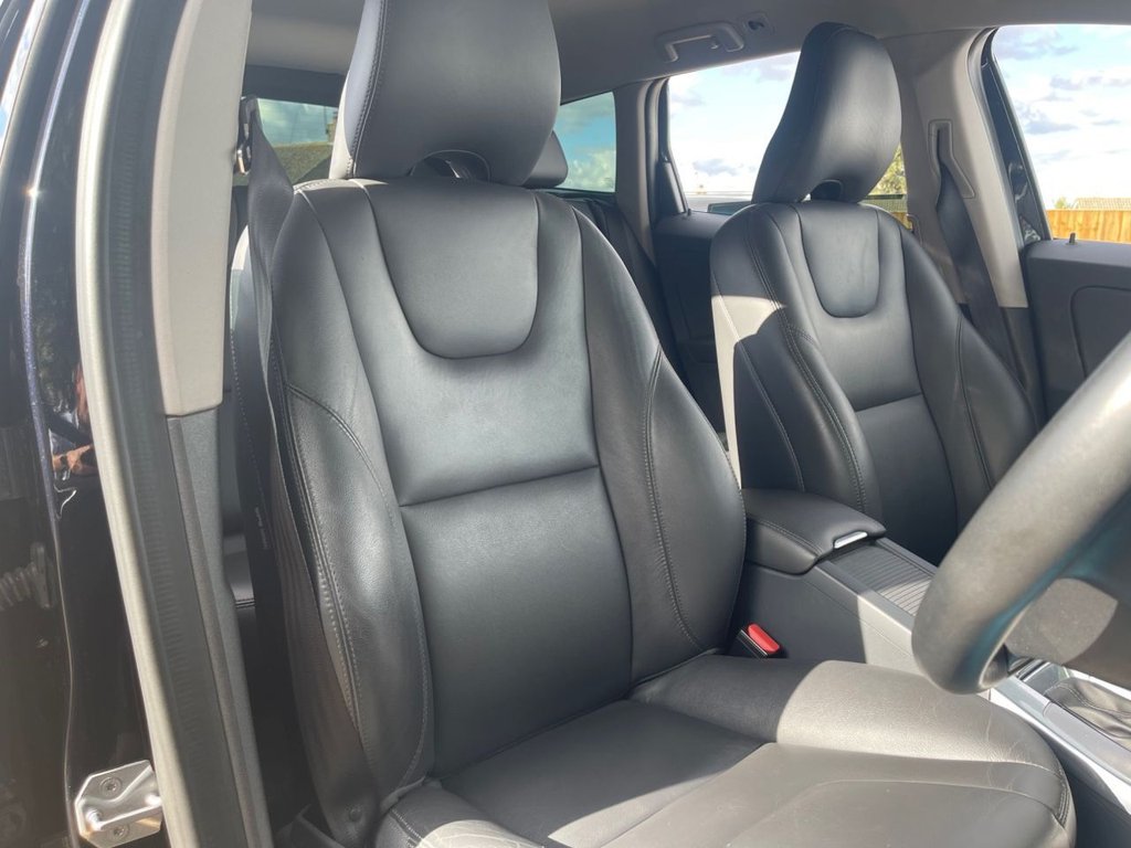 Used Volvo XC60 2016 for sale - 77436839: Photo 32