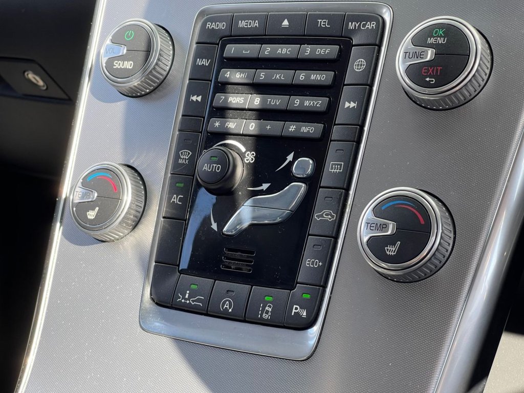 Used Volvo XC60 2016 for sale - 77436839: Photo 43