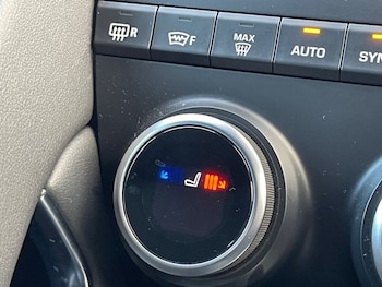 Used Jaguar E-Pace 2019 for sale - 76856344: Photo