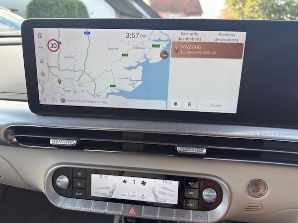 Used Genesis GV60 2022 for sale - 76228973: Photo 2