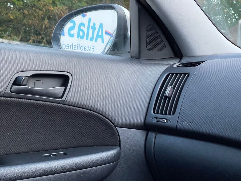 Used Hyundai i30 2010 for sale - 77904721: Photo 20