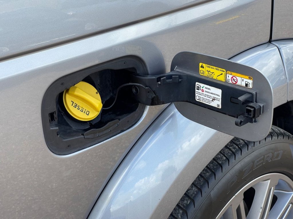 Used Land Rover Discovery 4 2012 for sale - 76973197: Photo 33